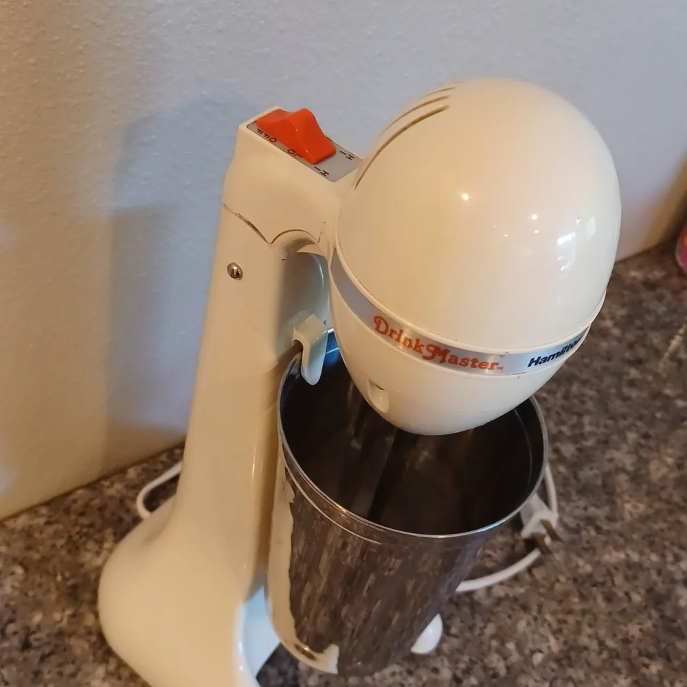 Vintage Hamilton Beach DrinkMaster Milkshake Maker